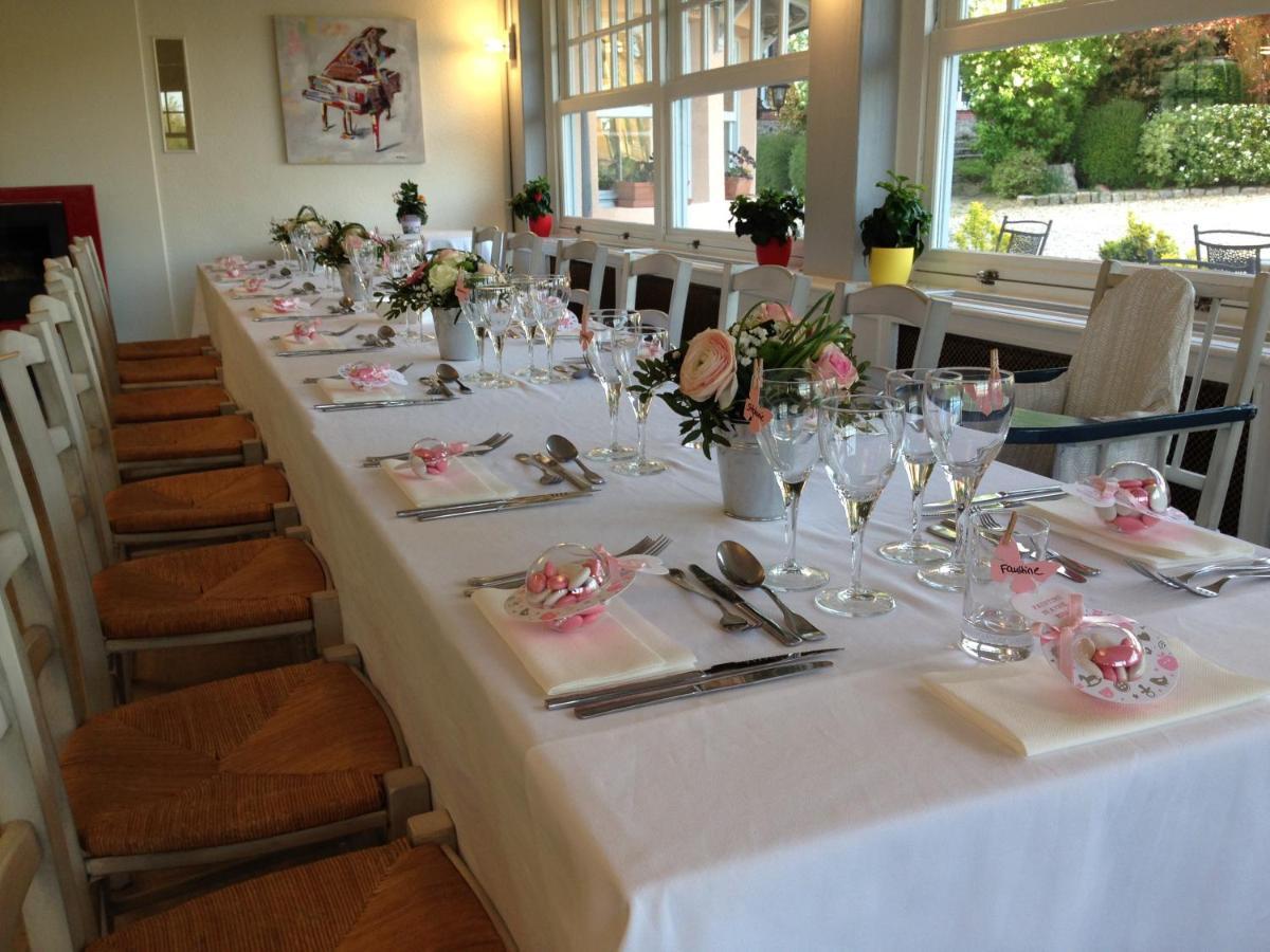 Auberge De La Roque La Roquette 外观 照片