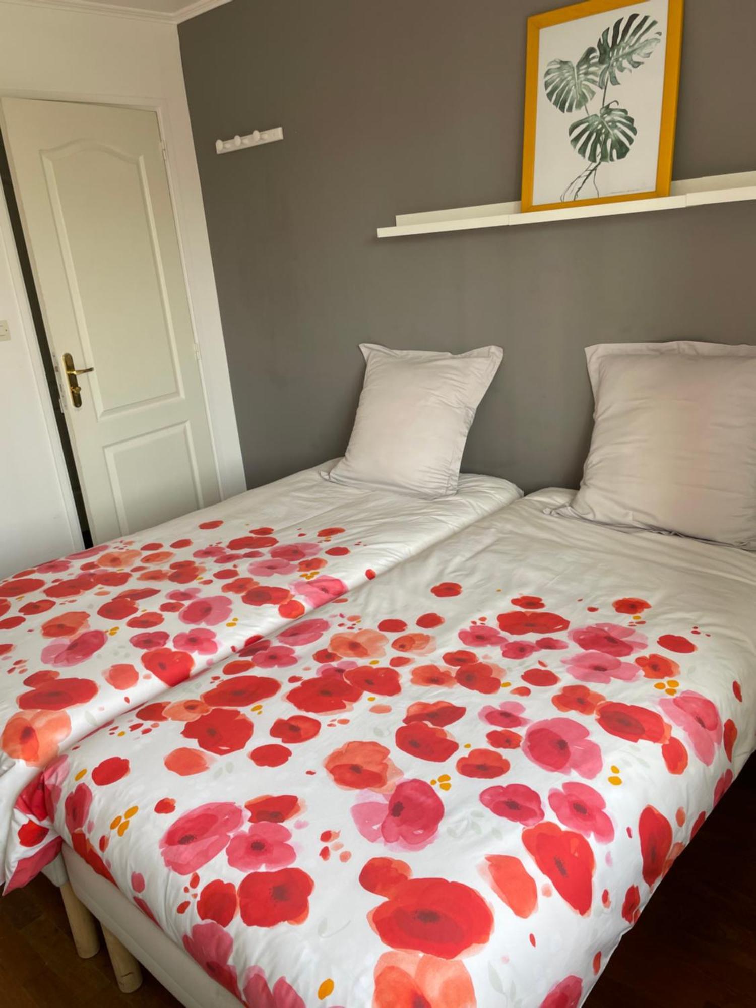 Auberge De La Roque La Roquette 外观 照片